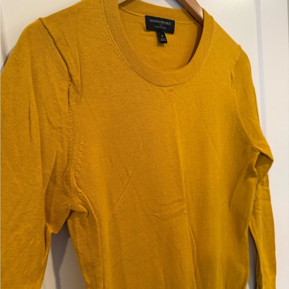 Banana Republic forever sweater - Picture 2 of 5